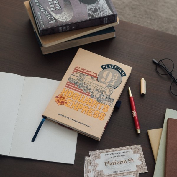 PLATFORM 9 3/4 PREMIUM A5 NOTIZBUCH MIT STIFT - HARRY POTTER