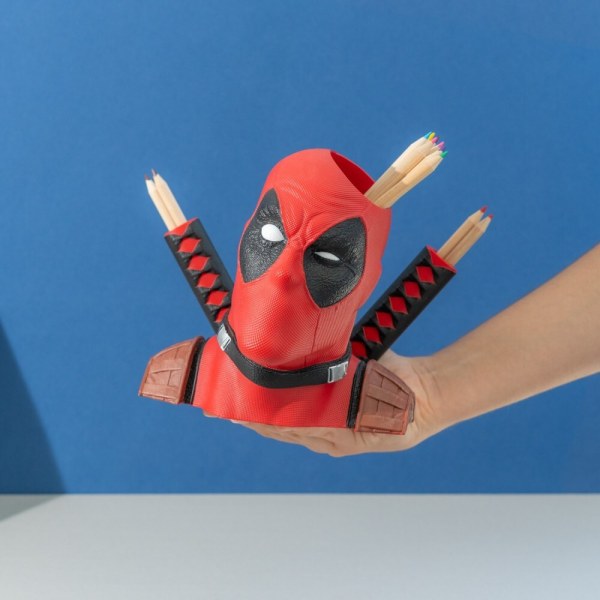 DEADPOOL MIT BLEISTIFTPOT - MARVEL