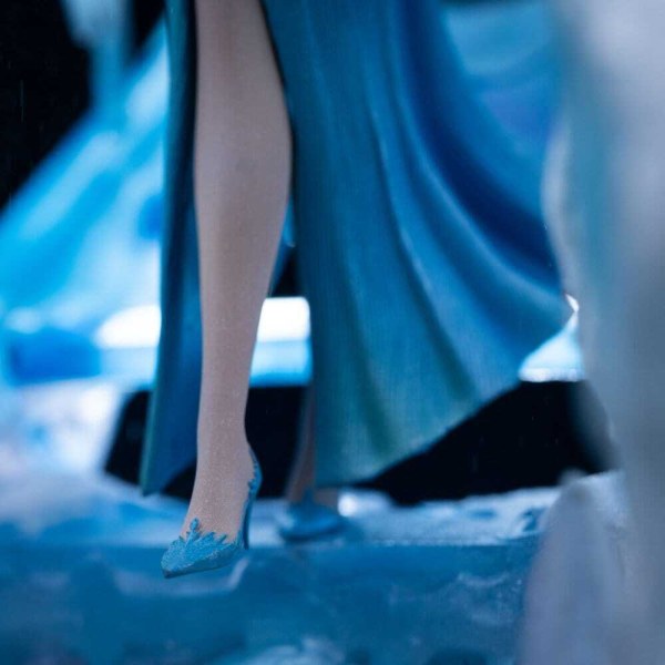 Die Die Eiskönigin – Elsa-Figur im Maßstab 1:10, 23 cm