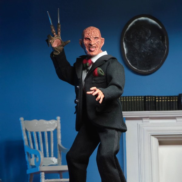 NIGHTMARE ON ELM STREET – 20 cm große Figur in Kleidung – Tuxedo Freddy