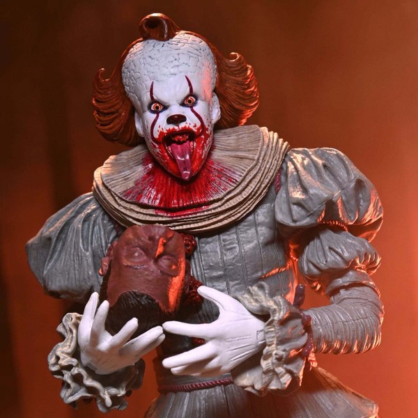 WILLKOMMEN IN DERRY – 18 CM GROSSE ACTIONFIGUR – ULTIMATIVE PENNYWISE