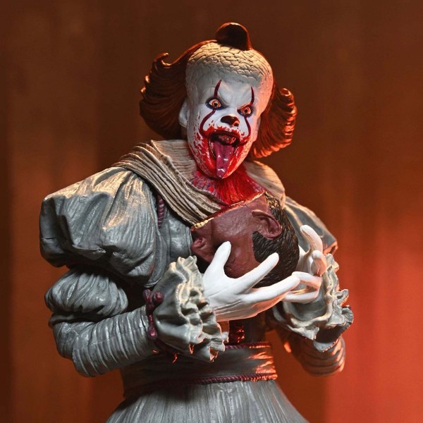 WILLKOMMEN IN DERRY – 18 CM GROSSE ACTIONFIGUR – ULTIMATIVE PENNYWISE