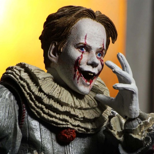 ES KAPITEL 2 – 18 CM GROSSE ACTIONFIGUR – ULTIMATIVER PENNYWISE (FILM VON 2019)