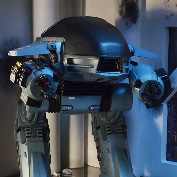 ROBOCOP - ACTIONFIGUR - ED-209, VERPACKTE FIGUR MIT SOUND