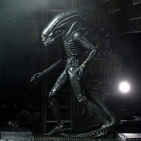 ALIEN – 18 CM GROSSE ACTIONFIGUR – ULTIMATIVE 40. JUBILÄUMS-AKTION