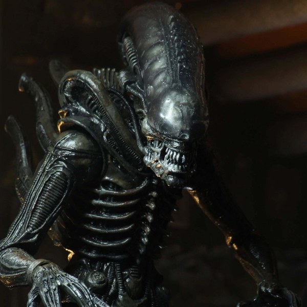 ALIEN – 18 CM GROSSE ACTIONFIGUR – ULTIMATIVE 40. JUBILÄUMS-AKTION