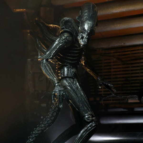 ALIEN – 18 CM GROSSE ACTIONFIGUR – ULTIMATIVE 40. JUBILÄUMS-AKTION