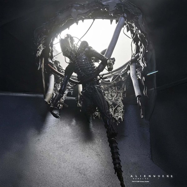 ALIEN: ROMULUS – 18 cm große Actionfigur – DELUXE Exemplar des hängenden Labor-Xenomorphs XX121