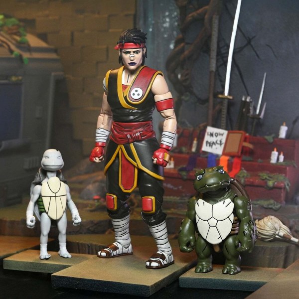 TEENAGE MUTANT NINJA TURTLES (THE LAST RONIN – DIE VERLORENEN JAHRE) – 18 CM GROSSE ACTIONFIGUR – CASEY MARIE MIT BABY ODYN & UNO