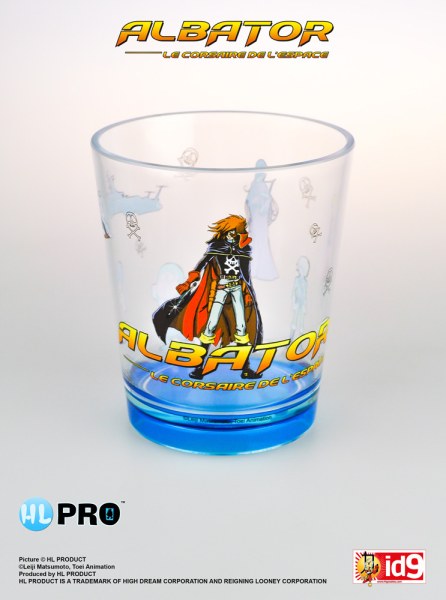 Captain Harlock steht in einem Plastikglas - Captain Harlock