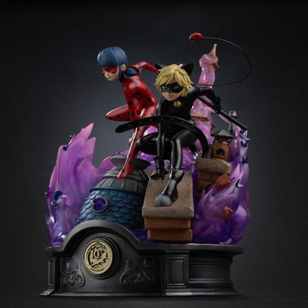 Art Scale Deluxe Lady Bug und Cat Noir, signierte Edition, 23 cm – Iron Studios Miraculous