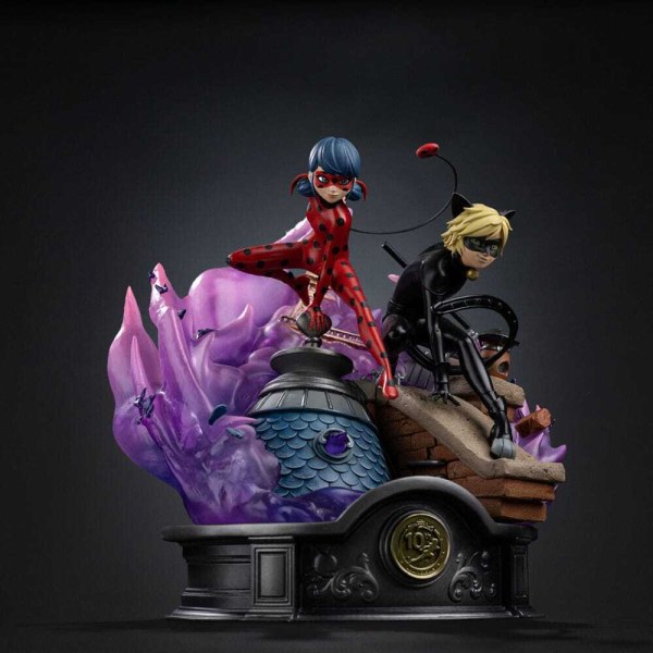 Art Scale Deluxe Lady Bug und Cat Noir, signierte Edition, 23 cm – Iron Studios Miraculous