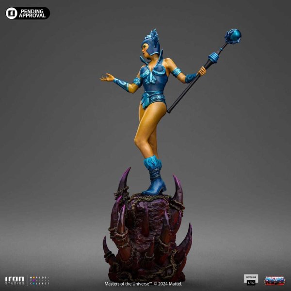 Masters of the Universe-Statuette, Maßstab 1:10, Art Scale, Evil-Lyn-Farbvariante, 28 cm
