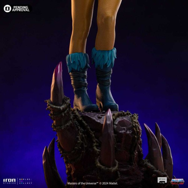 Masters of the Universe-Statuette, Maßstab 1:10, Art Scale, Evil-Lyn-Farbvariante, 28 cm