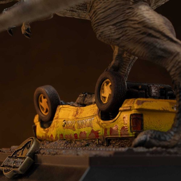 Jurassic Park Icons T-Rex-Angriff-Statuette 15 cm