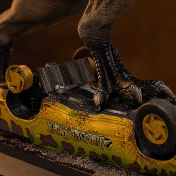 Jurassic Park Icons T-Rex-Angriff-Statuette 15 cm