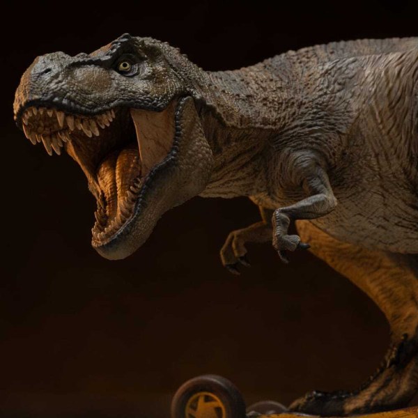 Jurassic Park Icons T-Rex-Angriff-Statuette 15 cm