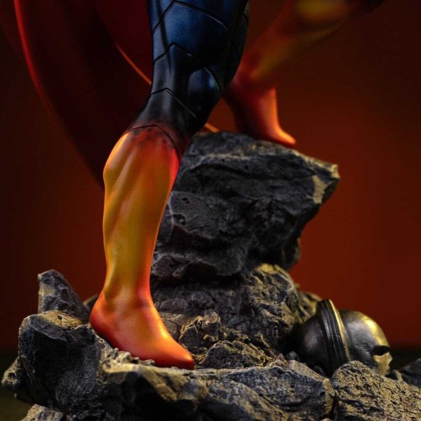 Superman Absolute Art Scale 25 cm - Iron Studios DC Comics