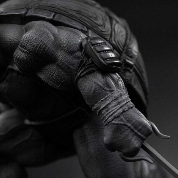 Ninja Turtles-Figur im Maßstab 1:10, Art Scale, Raphael, Schwarz-Weiß-Variante, 26 cm