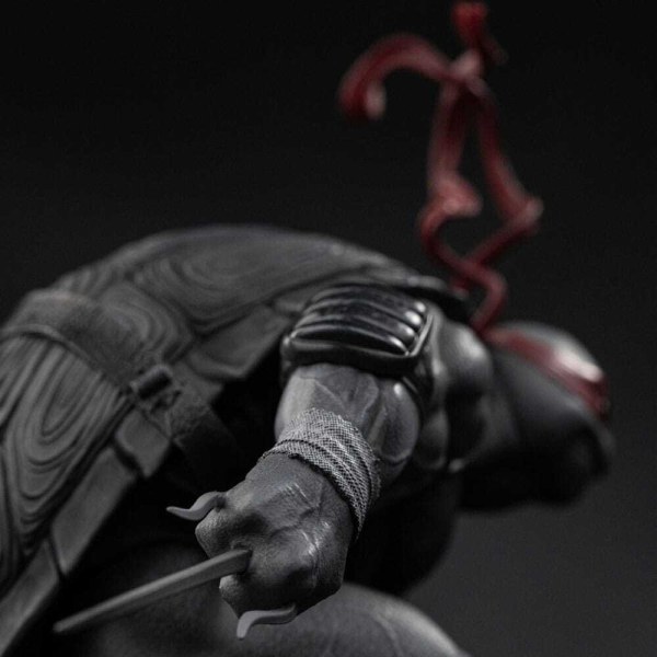 Ninja Turtles-Figur im Maßstab 1:10, Art Scale, Raphael, Schwarz-Weiß-Variante, 26 cm