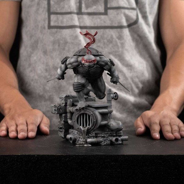 Ninja Turtles-Figur im Maßstab 1:10, Art Scale, Raphael, Schwarz-Weiß-Variante, 26 cm