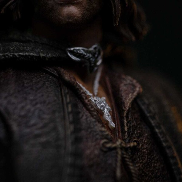 Herr der Ringe 1/10 Art Scale Aragorn Unleashed Statue, 31 cm