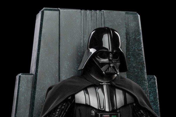 Star Wars Statue im Art Scale 1:10, Darth Vader auf dem Thron, 18 cm