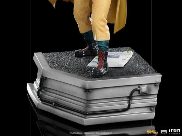 Zurück in die Zukunft Teil II 1/10 Art Scale Doc Brown Statue 25 cm