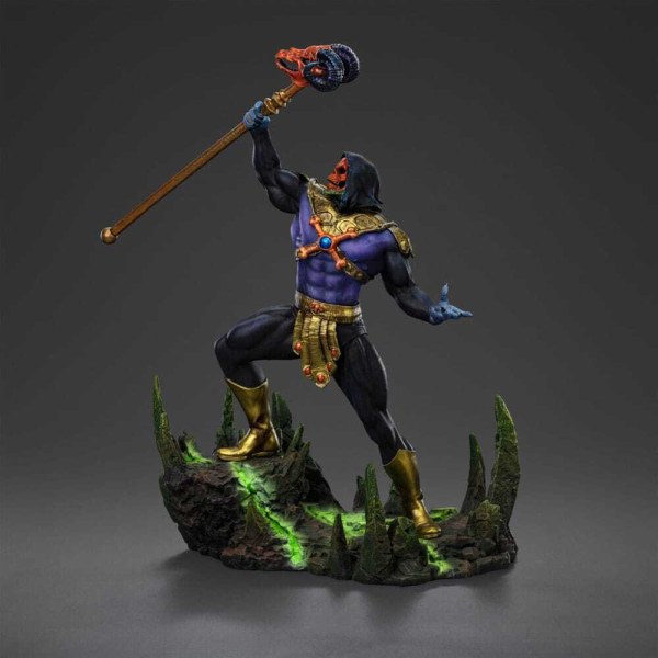 Skeletor Disco Art Scale , 28 cm (exklusiv bei HEO) – Iron Studios Masters of the Universe