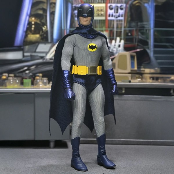 BATMAN (1966 TV-SERIE) - BATMAN 8" BEKLEIDETE ACTIONFIGUR