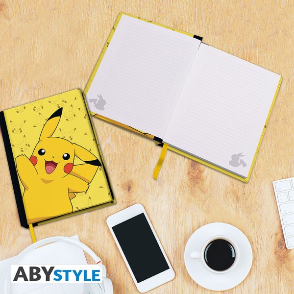 POKEMON - A5 Notizbuch + Tasse 320ml + Postkarten "Pikachu"
