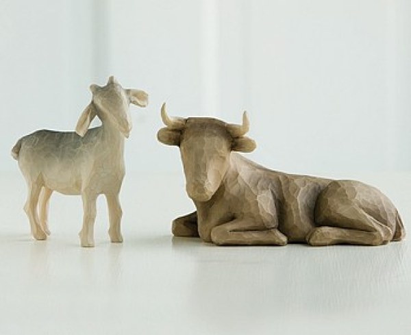Weidenbaum-Rinds- und Ziegenstatuetten