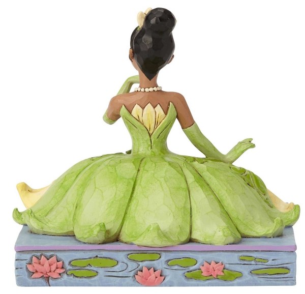 TIANA IN DISNEY-TRADITIONS-POSE