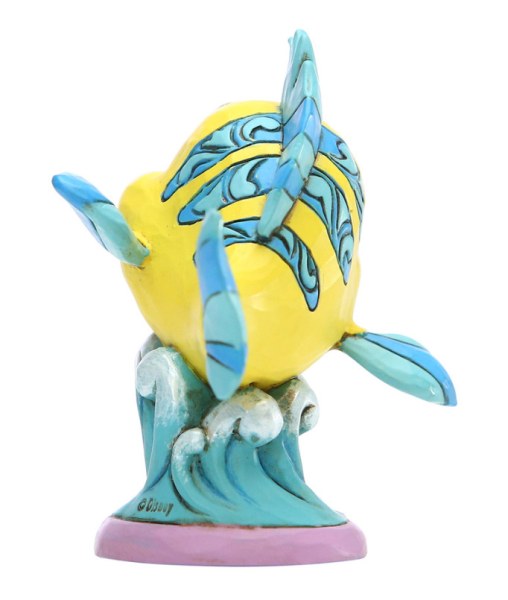 FLUNDER IN POSE – DISNEY TRADITIONS