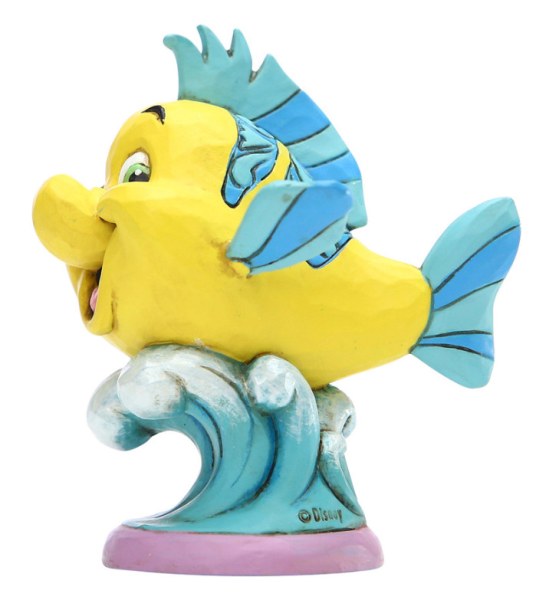 FLUNDER IN POSE – DISNEY TRADITIONS