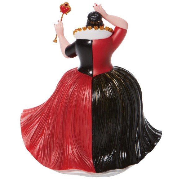 KÖNIGIN DER HERZEN – DISNEY SHOWCASE HAUTE COUTURE