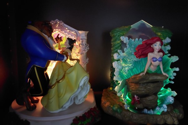 DIE SCHöNE UND DAS BIEST LEUCHTEN AUF – DISNEY SHOWCASE