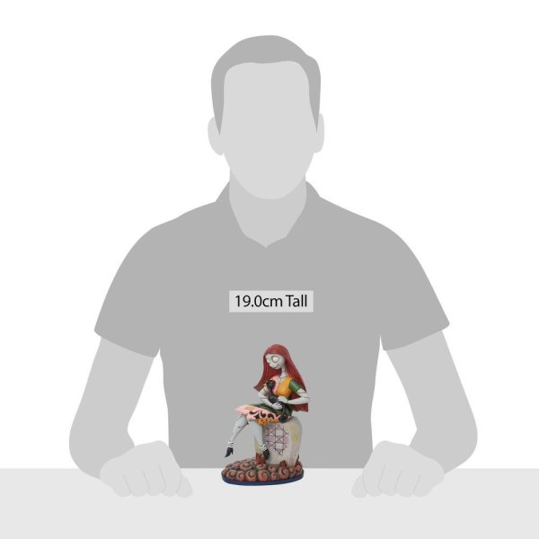 SALLY AUF EINEM GRABSTEIN – DISNEY TRADITIONS