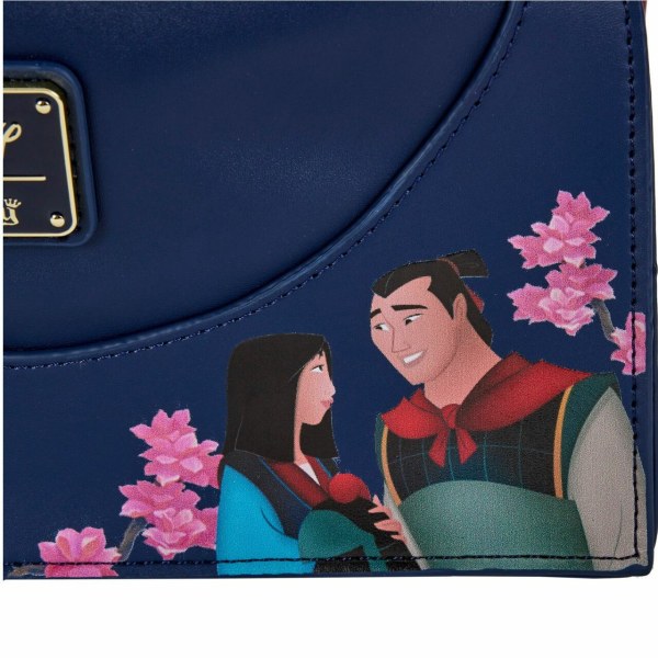 CASTLE SERIES MULAN UMHÄNGETASCHE – DISNEY LOUNGEFLY