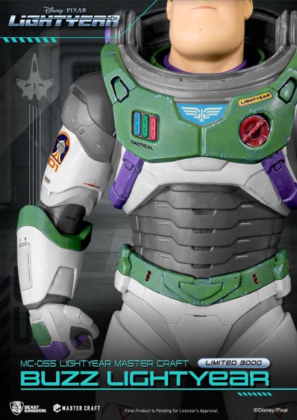 BUZZ LIGHTYEAR – DISNEY MASTERCRAFT