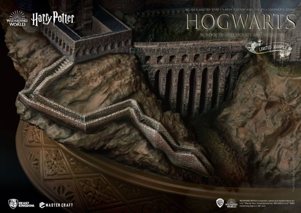 HOGWARTS Schule für Hexerei und Zauberei 32 cm LIMITIERTE AUFLAGE - HARRY POTTER MEISTERWERK