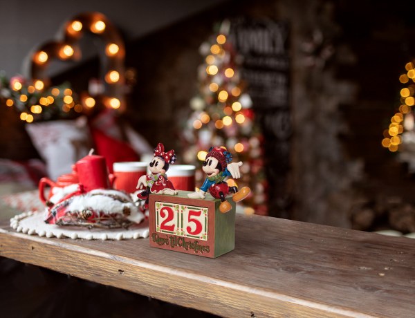 MICKEY UND MINNIE WEIHNACHTS-COUNTDOWN – DISNEY TRADITIONS