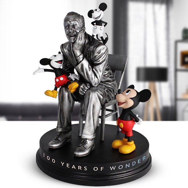 WALT MIT MICKEY DURCH DIE DISNEY-JAHRE – DISNEY 100 – DISNEY GRAND JESTER
