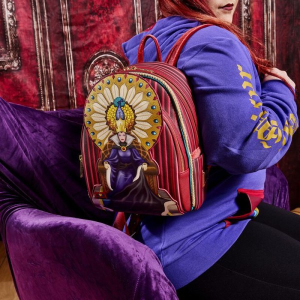 MINI-RUCKSACK DIE BÖSE KÖNIGIN AUF IHREM THRON – DISNEY LOUNGEFLY