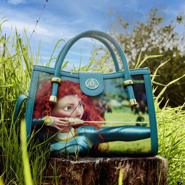 MERIDA PRINCESS SCENE UMHÄNGETASCHE – DISNEY LOUNGEFLY