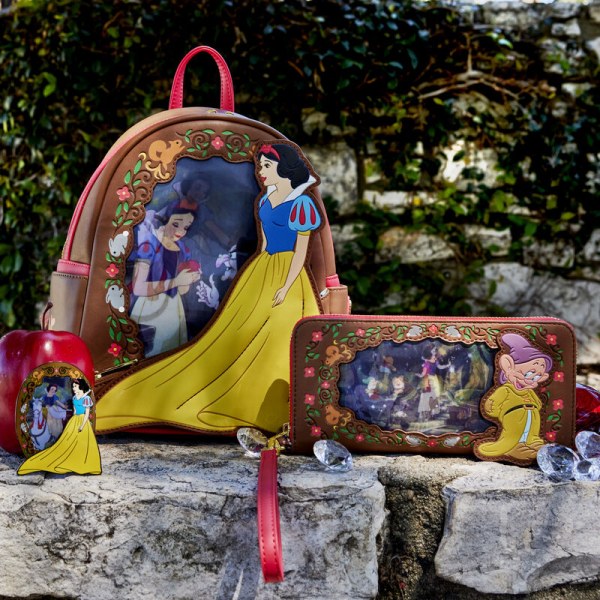 MINI-RUCKSACK SNOW WHITE LANTICULAR PRINCESS SERIES – DISNEY LOUNGEFLY